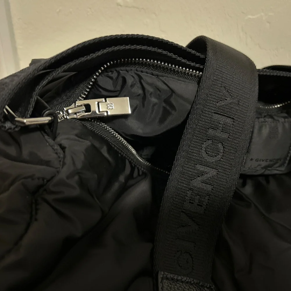 Givenchy Padded Nylon Changing Diaper Bag/Travel Duffel Bag Black & Mat